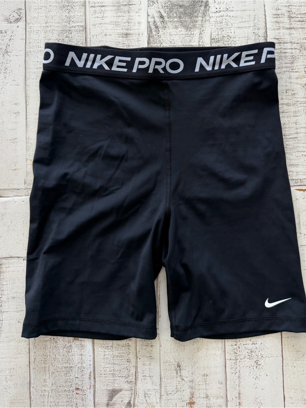 Nike Pro High Rise 7 inch inseam Spandex Shorts - Picture 2 of 10